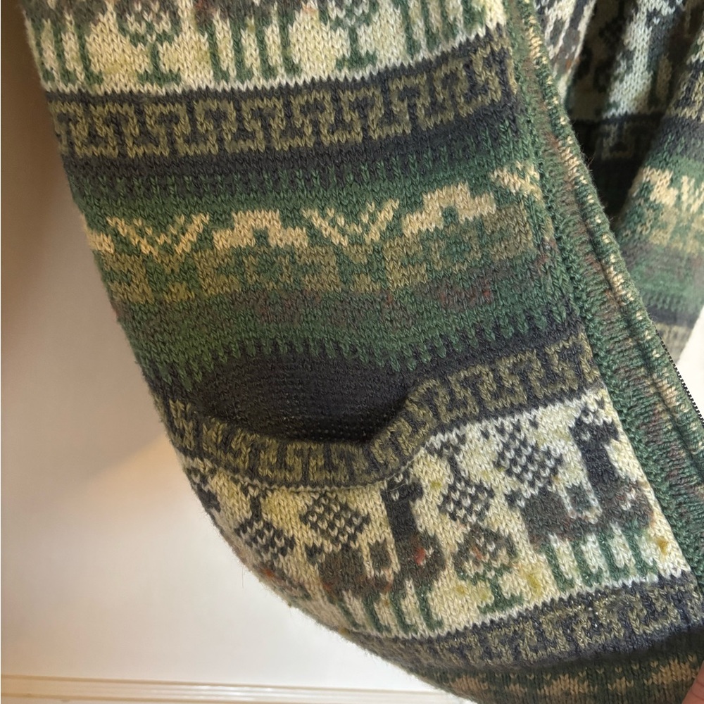 Green Alpaca-Pattern Knit Cardigan - Picture 4 of 5